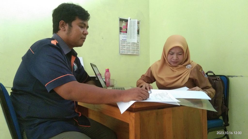 Mengawal Dana Desa Menuju Kemajuan: Peran Penting Pendamping Lokal Desa di Desa Sadahayu