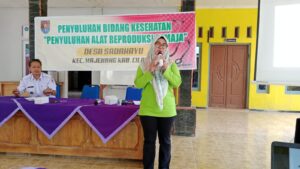 Penyuluhan Kesehatan Reproduksi Remaja: Membangun Kesadaran dan Kesehatan di Desa Sadahayu, Kecamatan Majenang, Kabupaten Cilacap