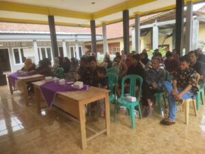 Musyawarah Pembentukan Kepengurusan Air Bersih: Desa Sadahayu, Kecamatan Majenang, Kabupaten Cilacap Berkomitmen untuk Pelayanan Publik yang Berkualitas